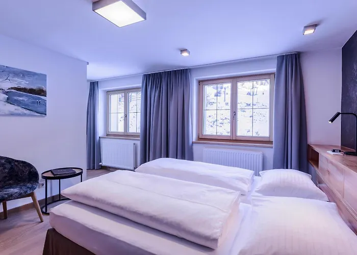 Quality Hosts Arlberg - Hotel Goldenes Kreuz B&B