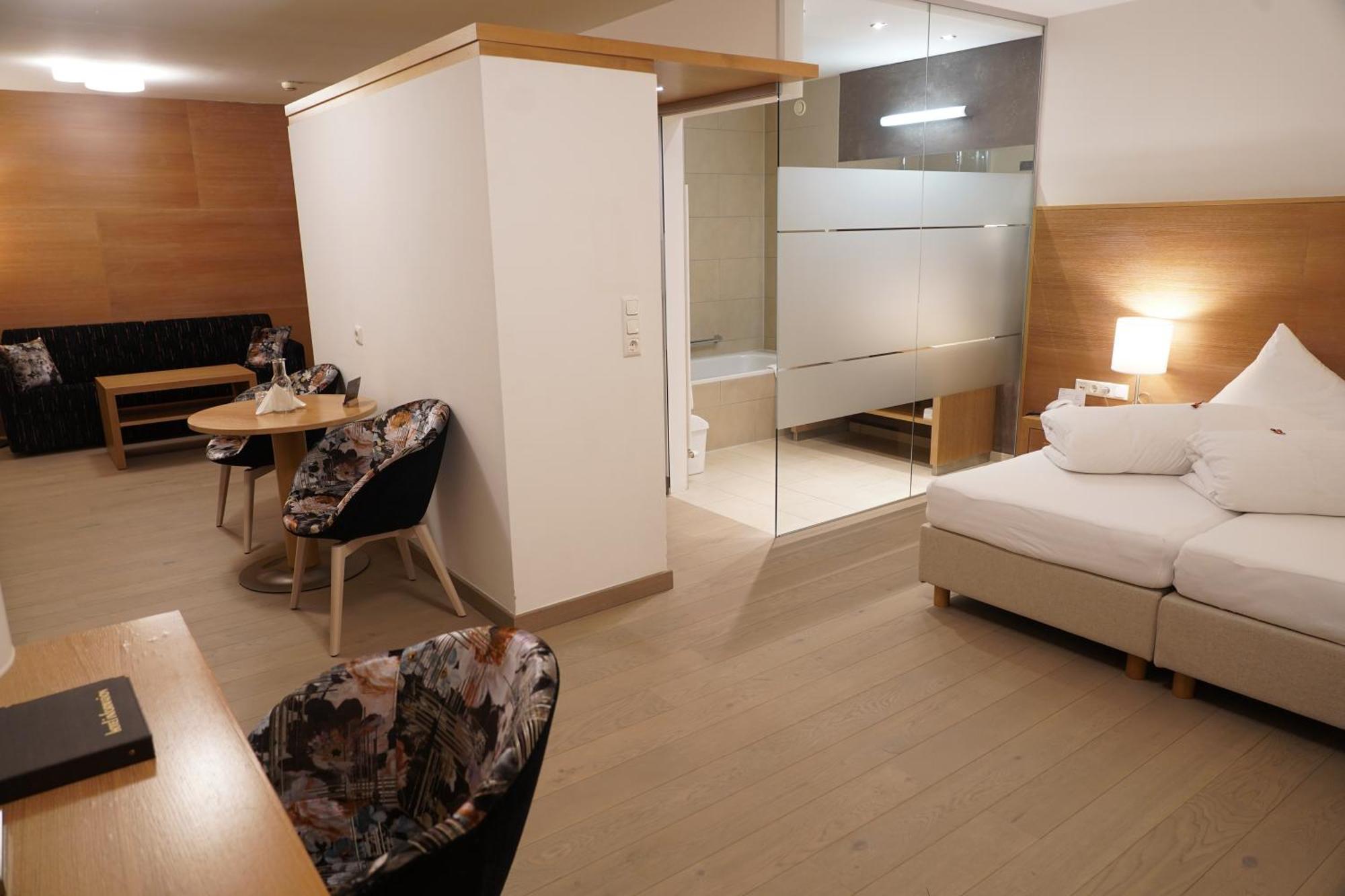 Quality Hosts Arlberg - Goldenes Kreuz 3*