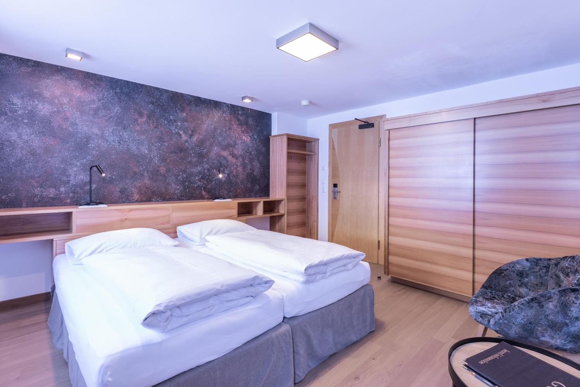 Quality Hosts Arlberg - Goldenes Kreuz Hotel 3*