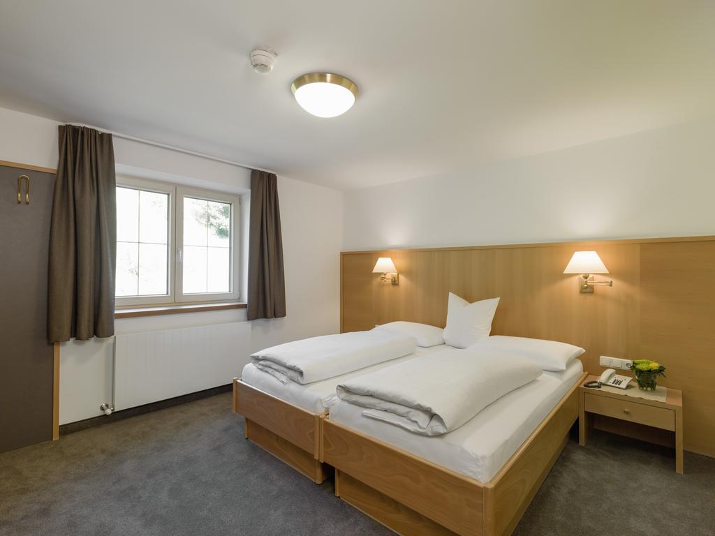 Quality Hosts Arlberg - Goldenes Kreuz Hotel